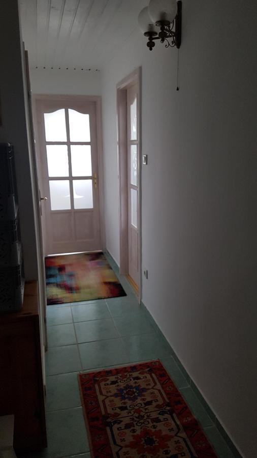 Appartamento Családi haz Budapest Esterno foto
